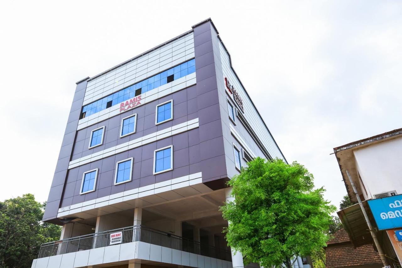 OYO 36209 Ramis Residency Cananor Exterior foto
